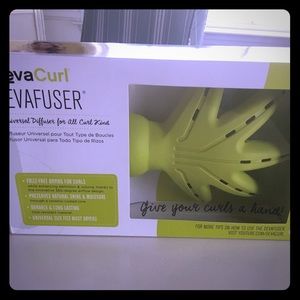 Deva Curl DevaFuser attachment